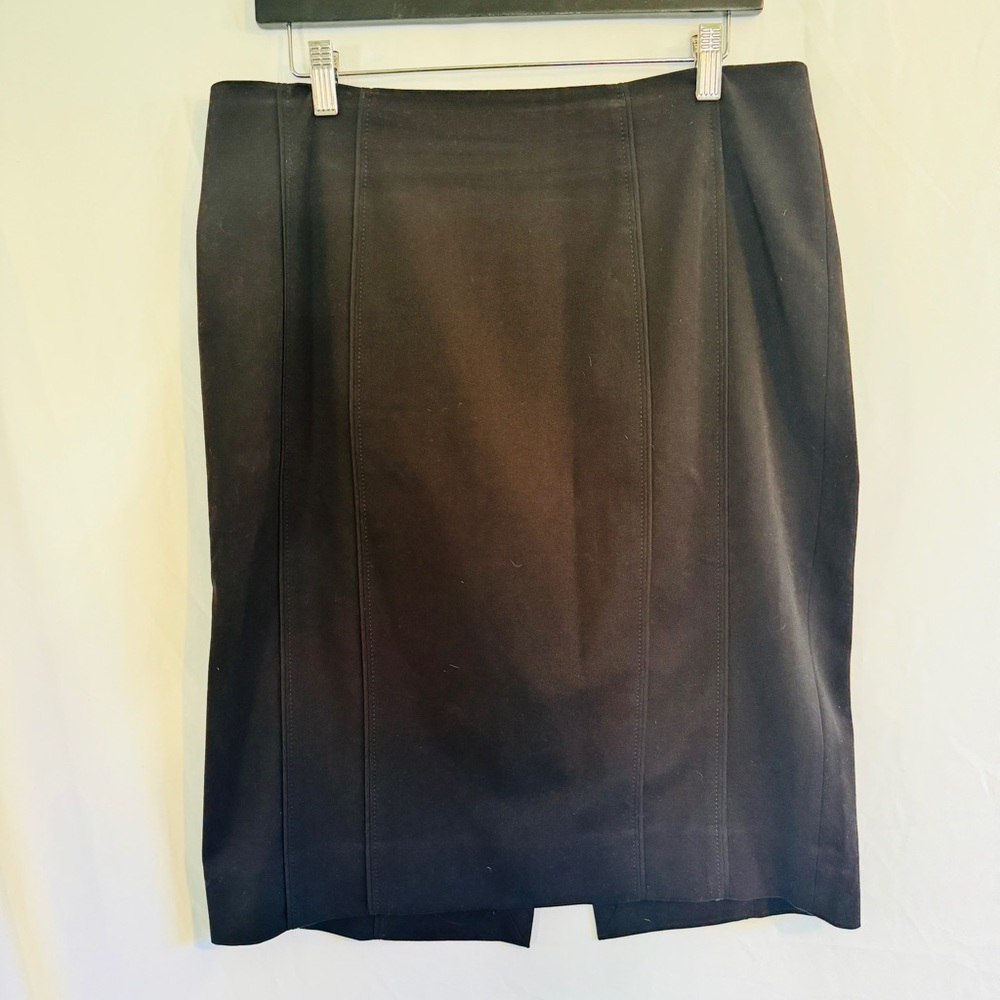 White House Black Market  Black Pencil Skirt SZ 12 Strech Lined